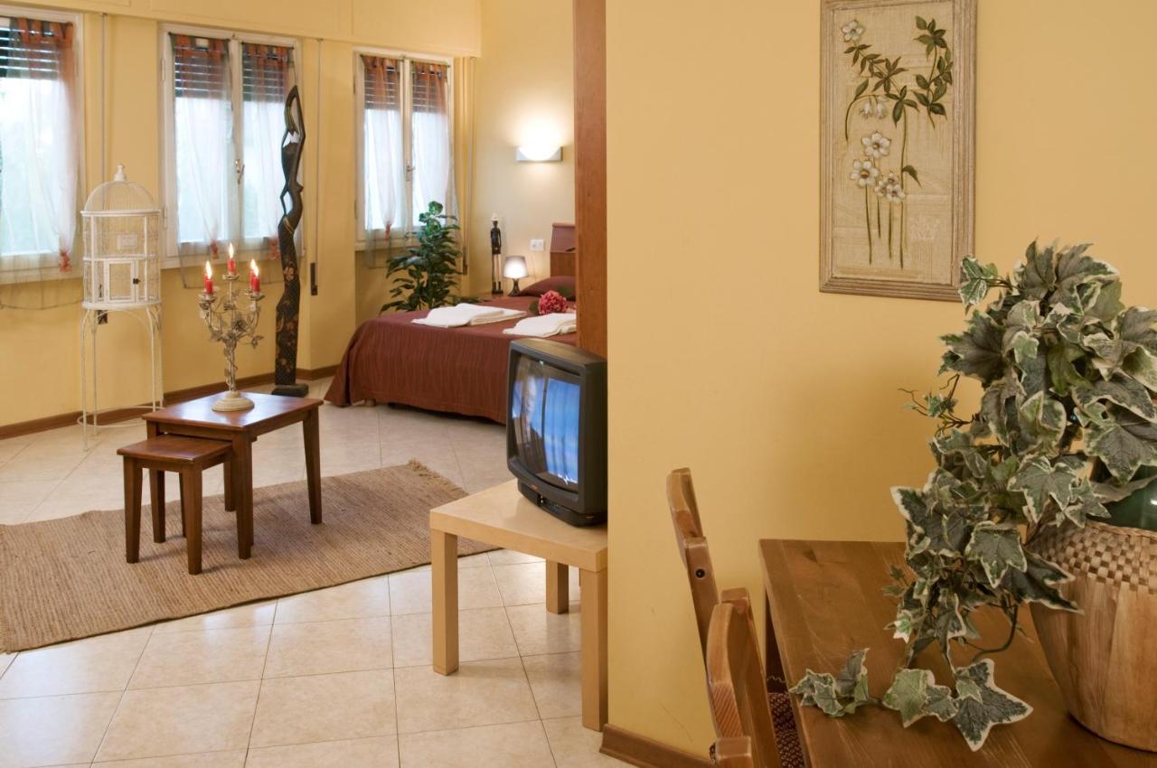 Argentiere Room Apartments Флоренция Экстерьер фото